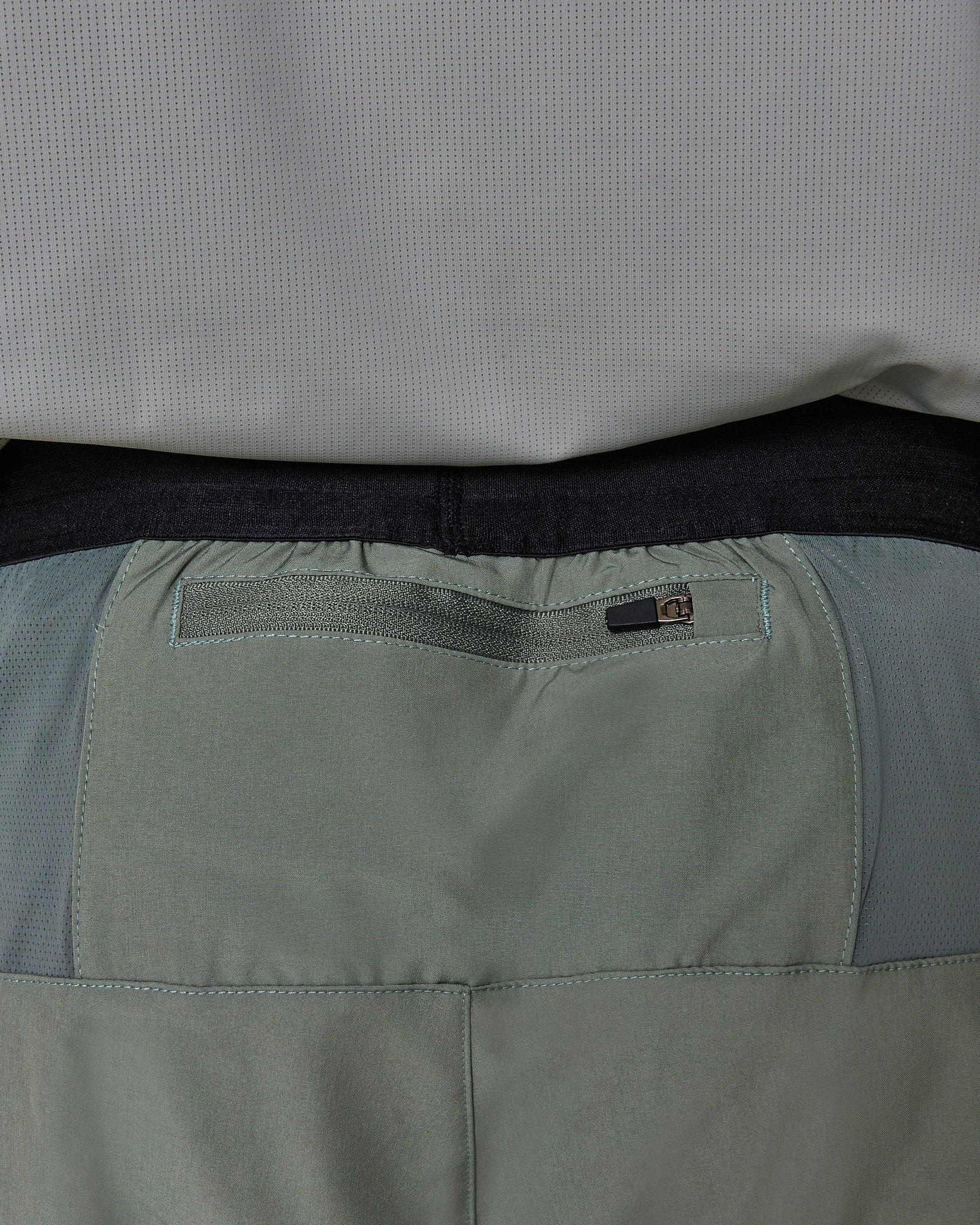Depth Short Groen