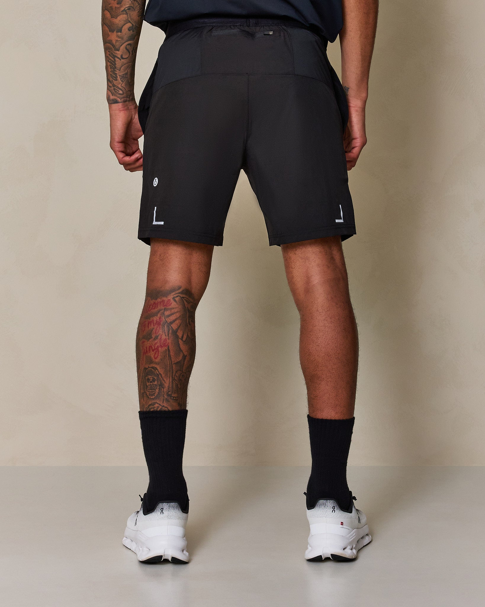Depth Short Zwart