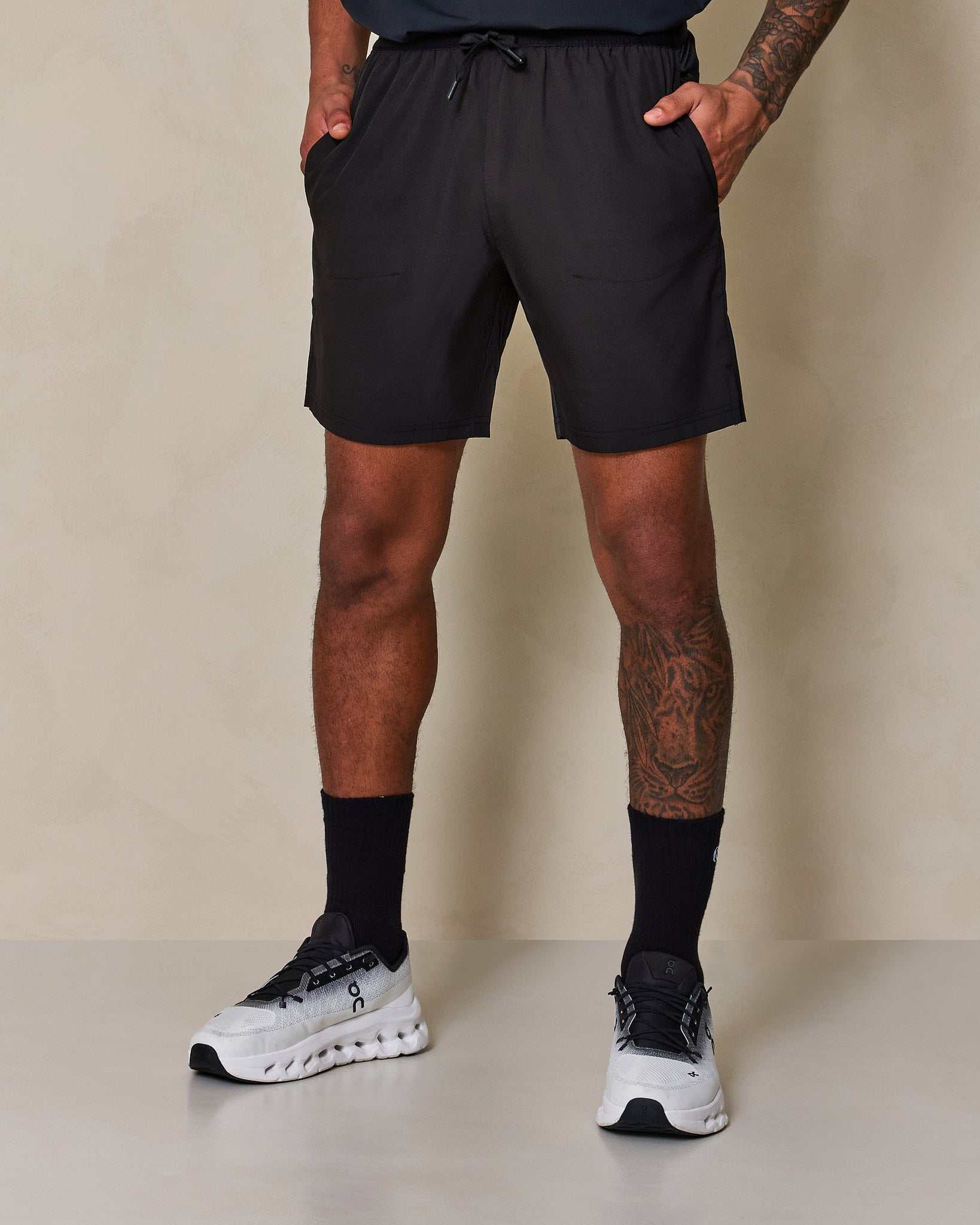 Depth Short Zwart