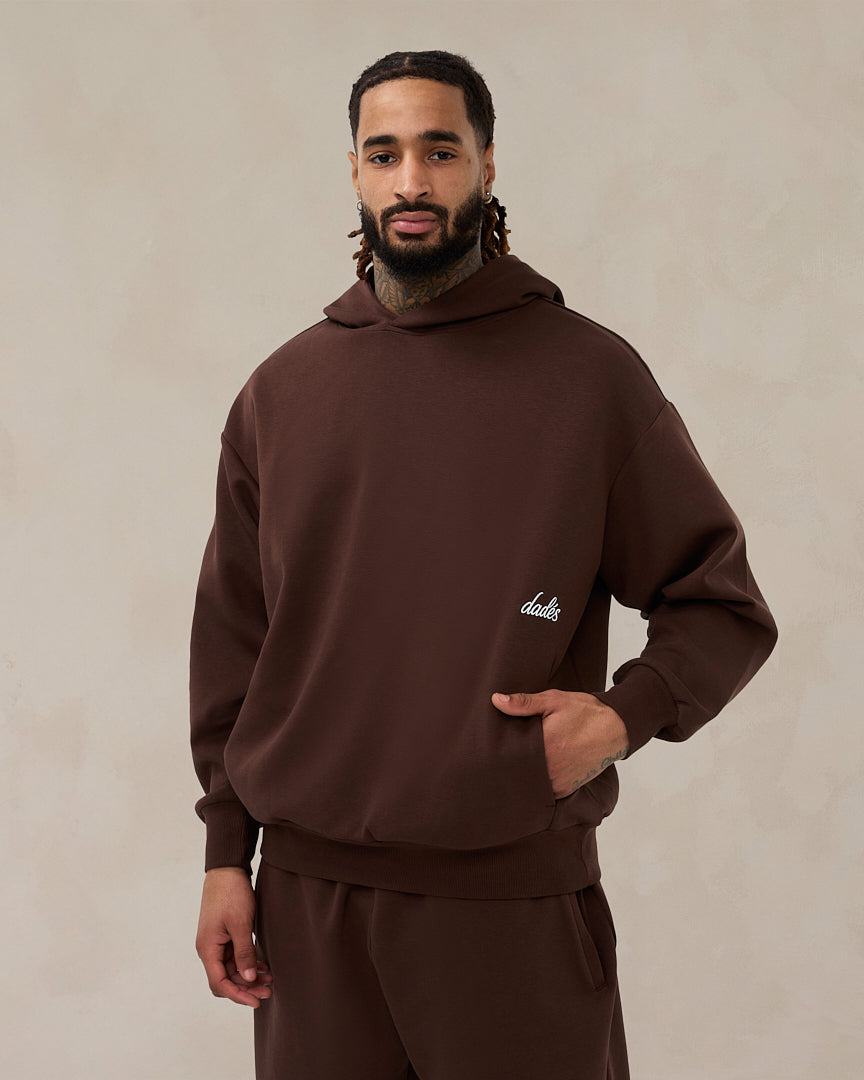 Signature oversized hoodie in cacaobruin