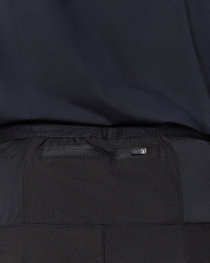 Depth Short Zwart