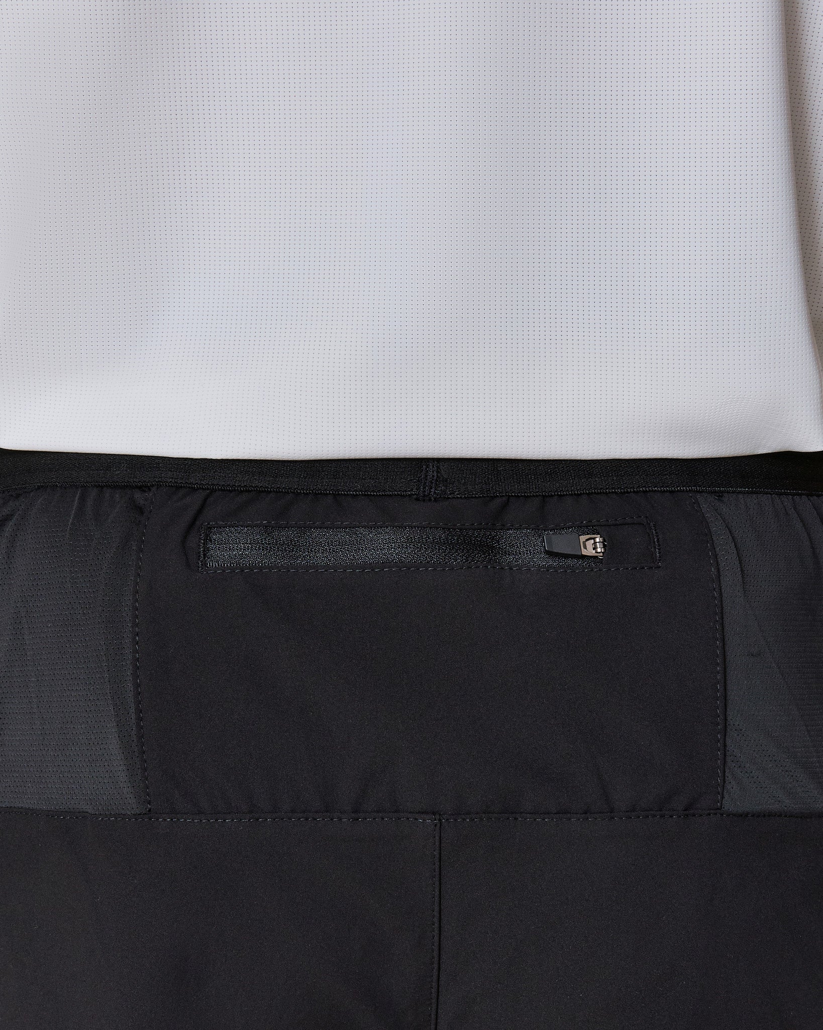 Depth Short Limited Zwart